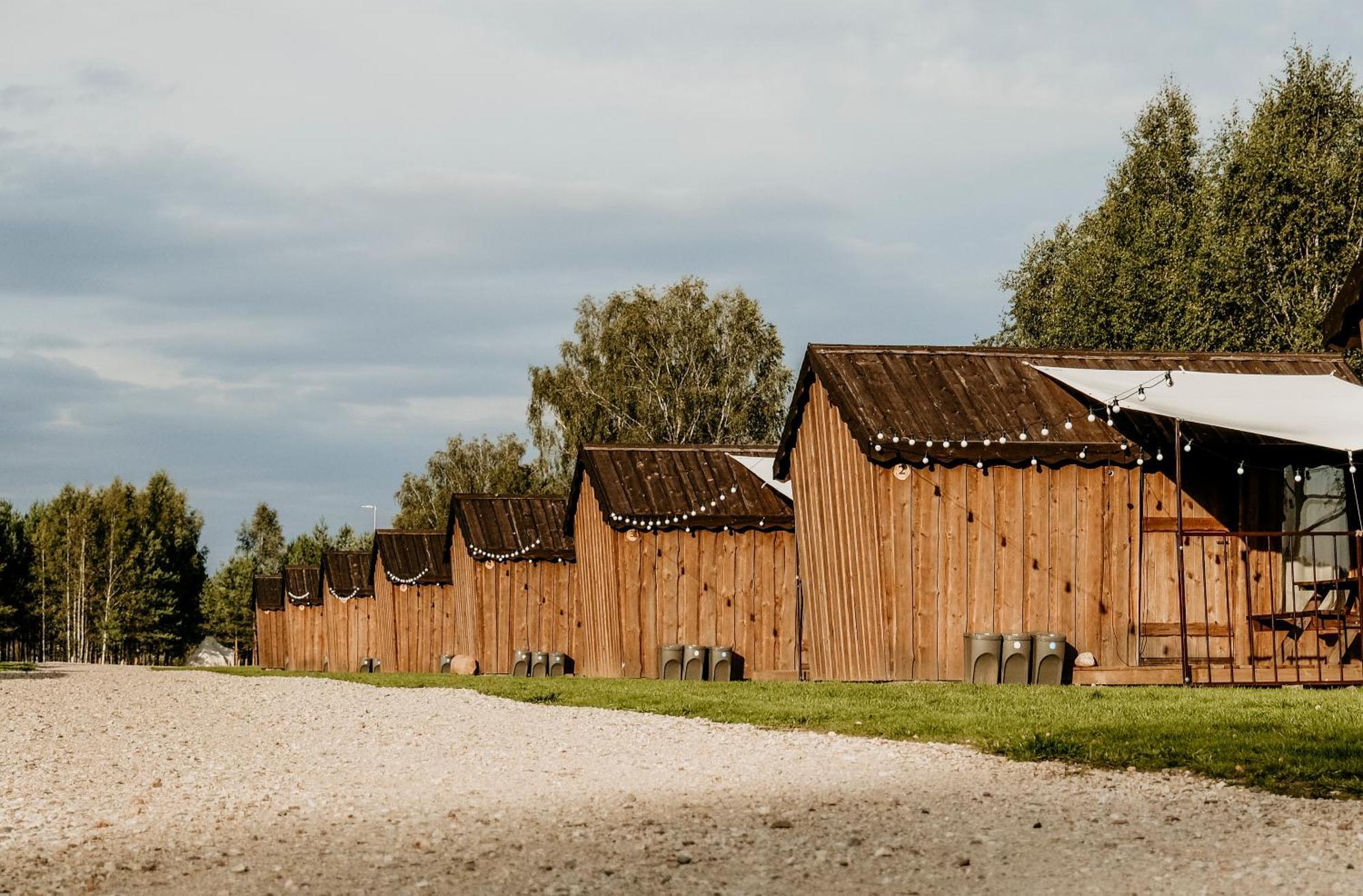 Kempings Daugavas Lokos Sargeliski Bagian luar foto